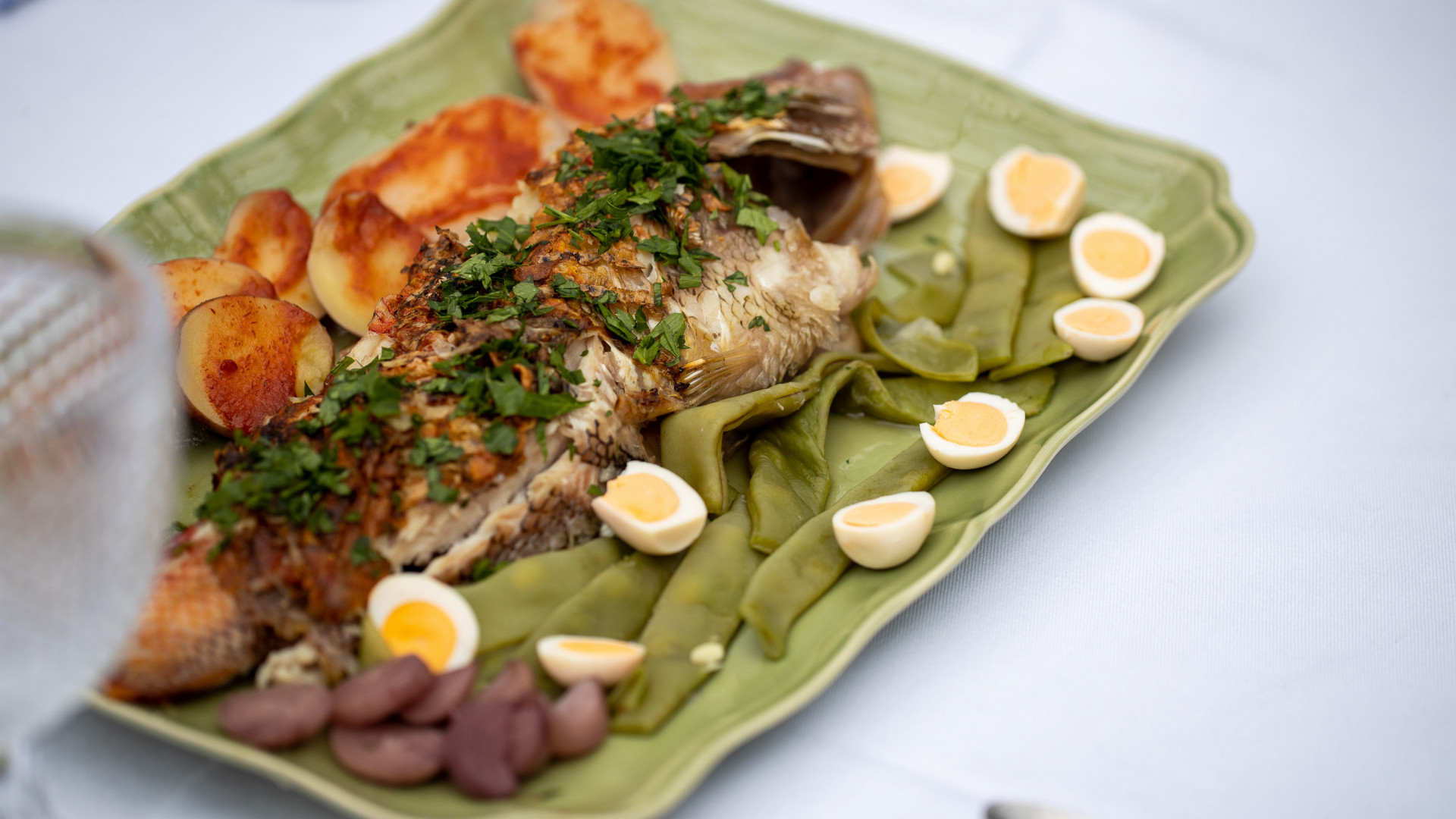 Private Dinners with Local Chefs​